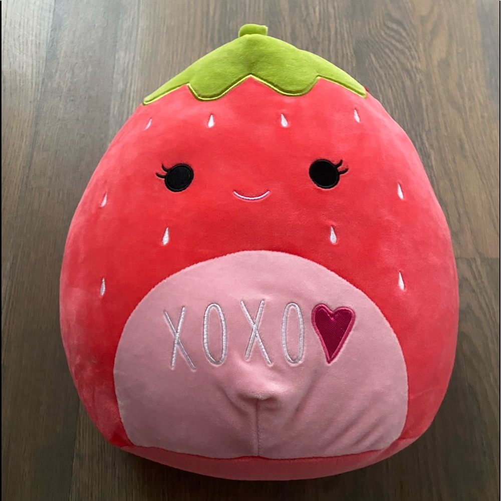 Valentine’s day 2021 11” Xoxo Strawberry Squishmallow